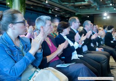 Das Bild zeigt Impressionen vom Fachkongress Vielfalt am Arbeitsmarkt am 23. Mai 2024 in der Denkfabrik im Lindner Congress Hotel in Düsseldorf (Photocredit: © MWIKE NRW/MKJFGFI NRW/Susanne Kurz).