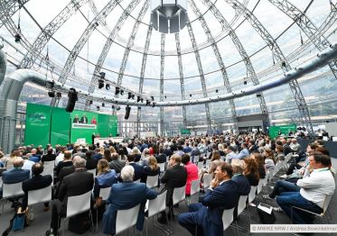 Das Bild zeigt Impressionen der Veranstaltung „Innovationskongress NRW 2025" am EUREF Campus in Düsseldorf (Photocredit: Copyright MWIKE NRW / Andrea Bowinkelmann).