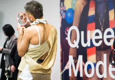 Das Bild zeigt Impressionen der Veranstaltung &bdquo;Frei und gleich an W&uuml;rde und Rechten &ndash; Trans-Rechte sind Menschenrechte&ldquo; am 4. Dezember 2025 im K20 in D&uuml;sseldorf.