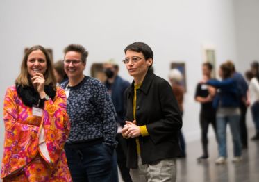 Das Bild zeigt Impressionen der Veranstaltung &bdquo;Frei und gleich an W&uuml;rde und Rechten &ndash; Trans-Rechte sind Menschenrechte&ldquo; am 4. Dezember 2025 im K20 in D&uuml;sseldorf.